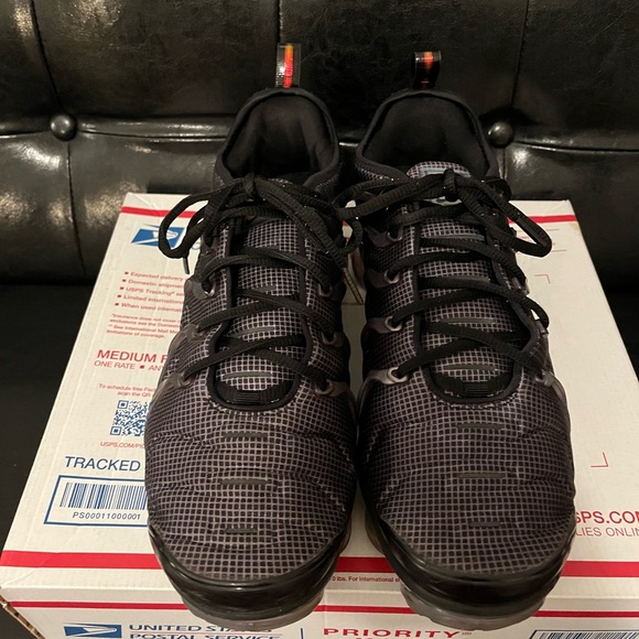 Nike Air VaporMax Plus ‘Megatron’ - Picture 2 of 7